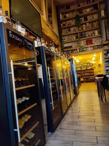 Vente de vins italiens dans cave à vin à Annemasse 