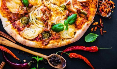  Déguster une pizza italienne cuite au feu de bois - Annemasse - La Calabraise